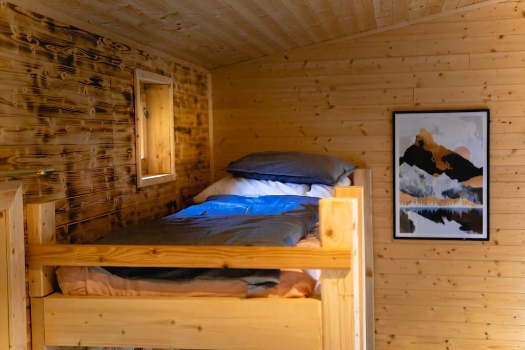 Tiny House Chrastna Vselibice Buitenkant foto